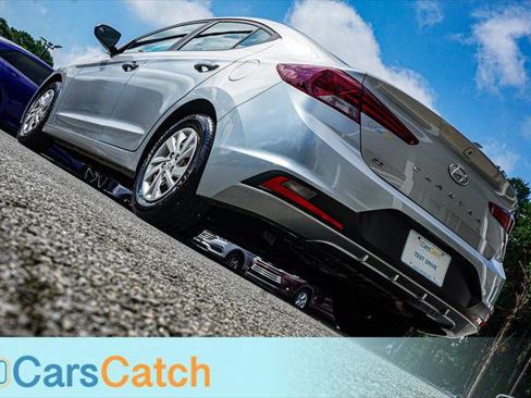 Used 2020 Hyundai Elantra SE w/ Cargo Package (C1) FWD image 5