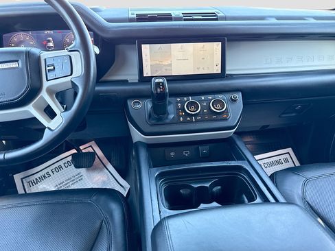 Used 2020 Land Rover Defender 110 HSE image 18