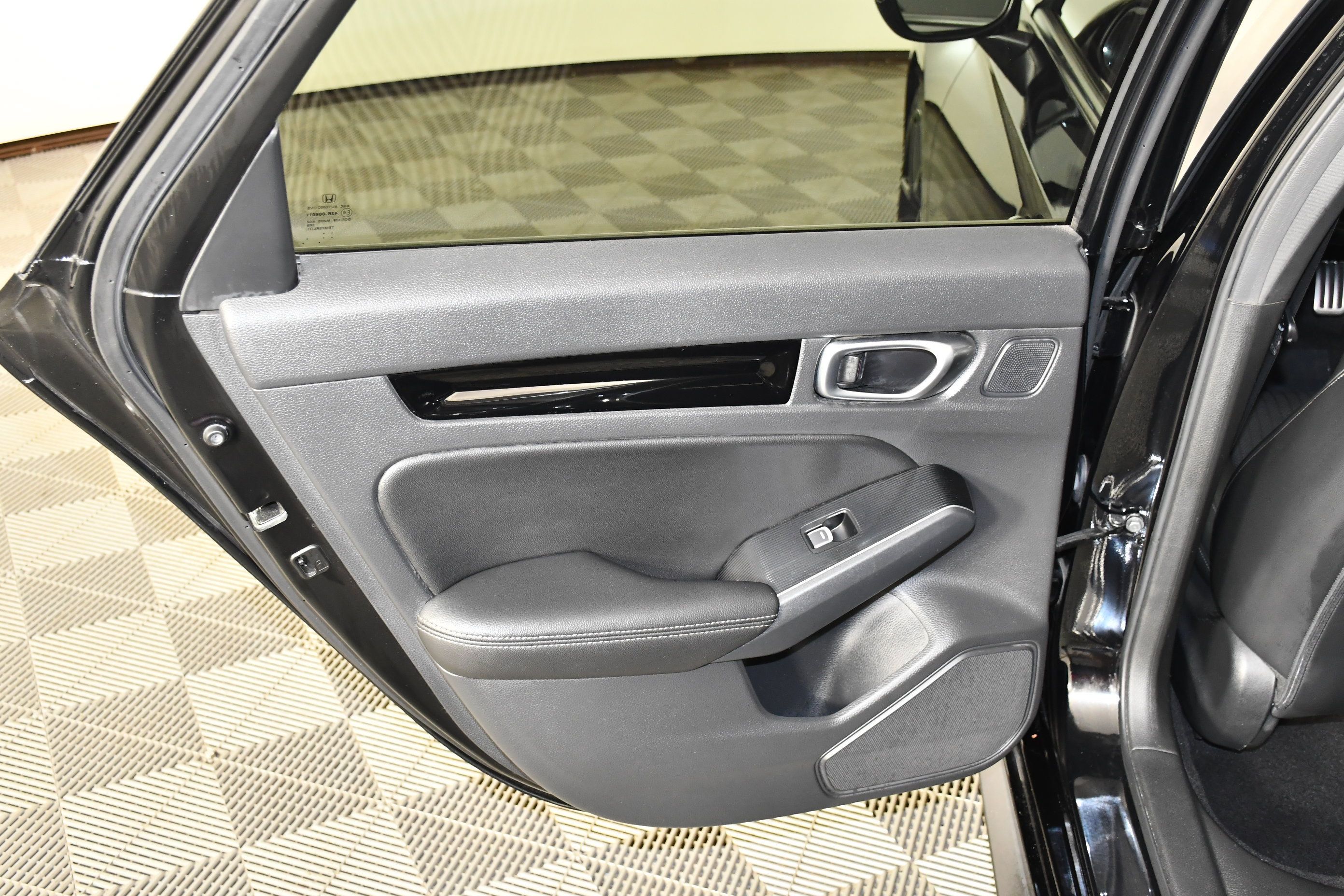 Certified 2024 Honda Civic Sport Touring image 29