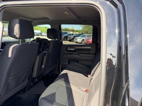 Used 2026 Chevrolet Silverado 1500 RST AWD/4WD image 10