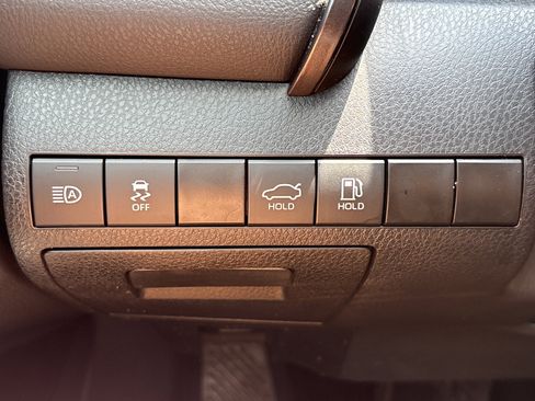 Used 2024 Toyota Camry XSE FWD image 32