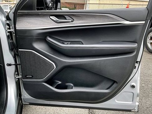 Used 2021 Jeep Grand Cherokee L Limited image 26