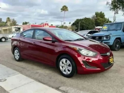 Used 2016 Hyundai Elantra SE FWD image 2