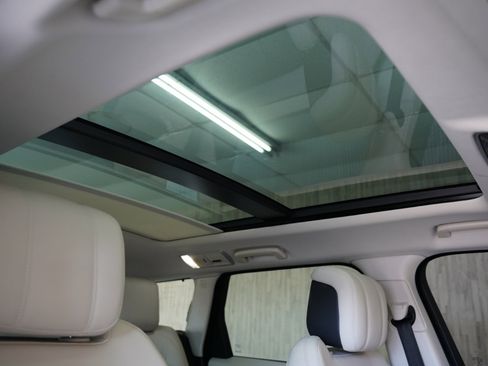 Used 2022 Land Rover Range Rover Sport HSE Dynamic image 30