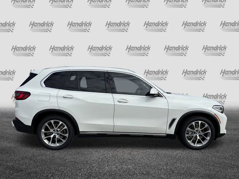 Certified 2023 BMW X5 xDrive40i image 11