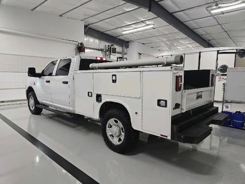 Used 2024 RAM 2500 Tradesman w/ Snow Chief Group AWD/4WD image 8