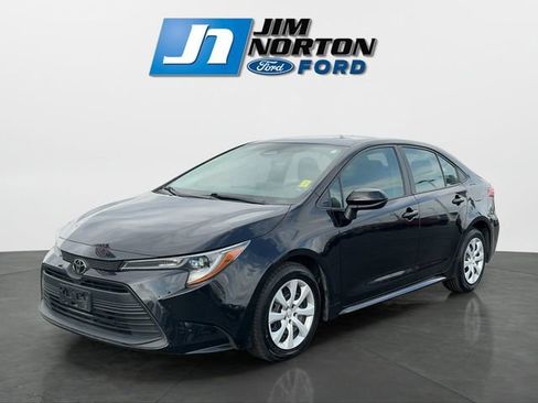 Used 2024 Toyota Corolla LE image 7