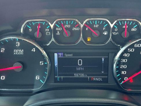 Used 2018 Chevrolet Silverado 1500 LT w/ LT Convenience Package AWD/4WD image 16
