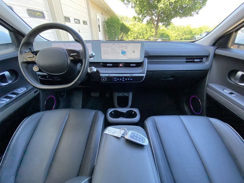 Used 2024 Hyundai Ioniq 5 Limited AWD/4WD image 14