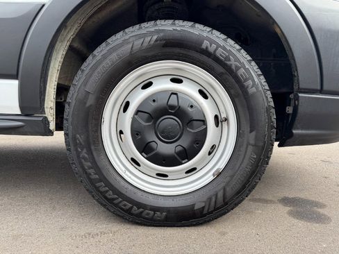 Used 2019 Ford Transit 250 130 Medium Roof w/ Interior Upgrade Package image 13