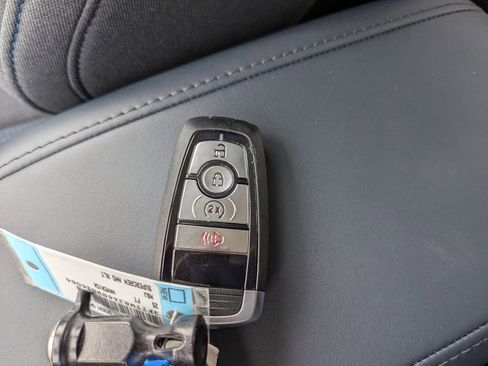 New 2025 Ford Maverick XLT w/ XLT Luxury Package image 33