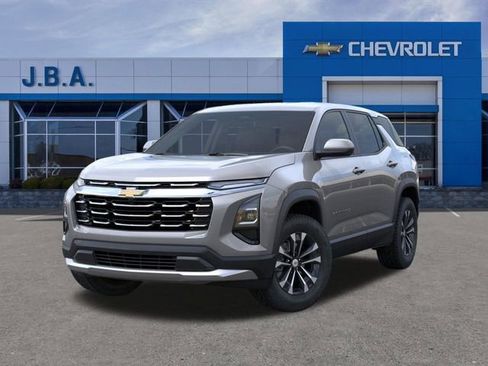 New 2026 Chevrolet Equinox LT FWD image 6