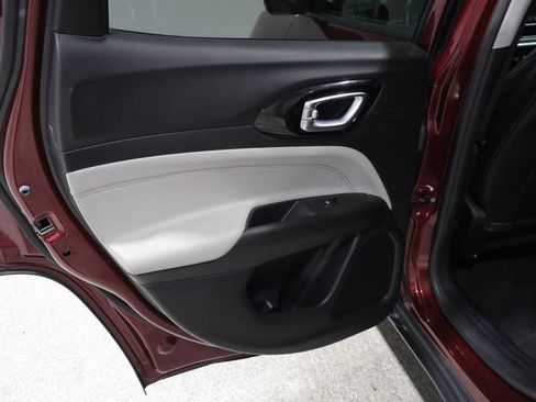 Certified 2022 Jeep Compass Limited AWD/4WD image 19