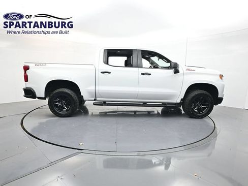 Used 2024 Chevrolet Silverado 1500 LT Trail Boss w/ Protection Package AWD/4WD image 8