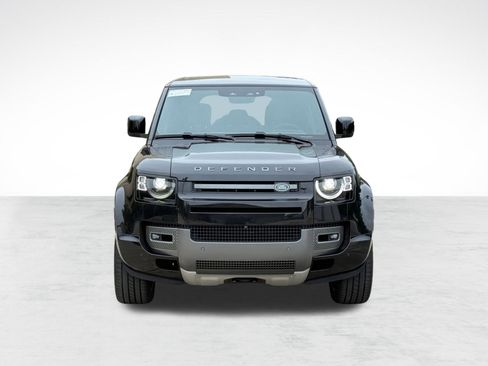 Certified 2023 Land Rover Defender 110 V8 AWD/4WD image 6