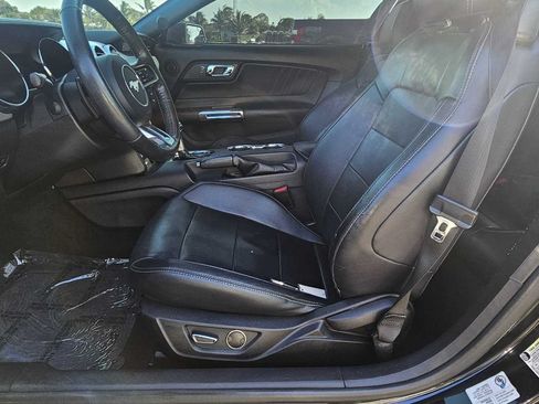 Used 2017 Ford Mustang Premium RWD image 16