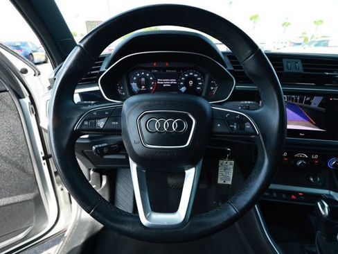 Used 2025 Audi Q3 2.0T Premium AWD/4WD image 11
