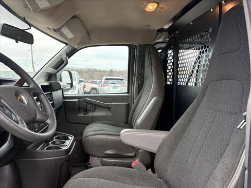 Certified 2024 Chevrolet Express 2500 w/ Driver Convenience Package image 17
