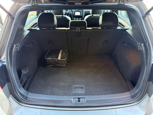 Used 2015 Volkswagen Golf R 4-Door image 35