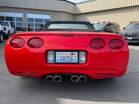 Used 1999 Chevrolet Corvette Convertible RWD image 5