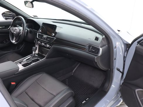 Used 2022 Honda Accord Sport image 16
