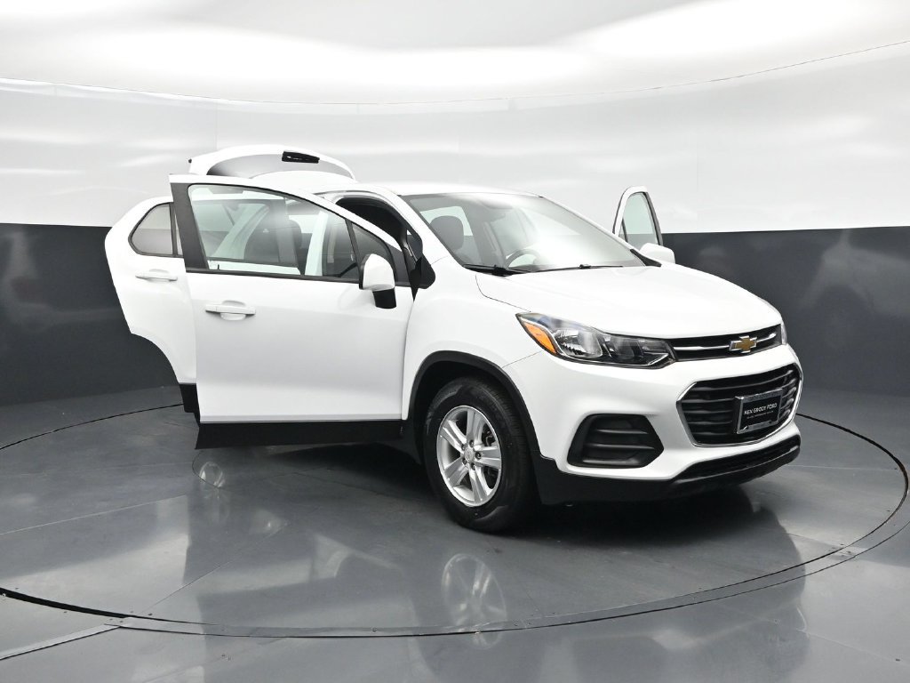 Used 2021 Chevrolet Trax LS w/ Tint and Cruise Package FWD image 33