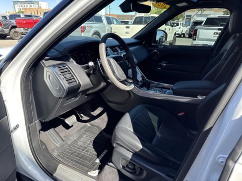 Used 2020 Land Rover Range Rover Sport HST AWD/4WD image 2