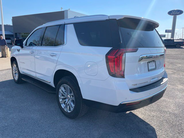 Used 2023 GMC Yukon SLT w/ SLT Luxury Package RWD image 9