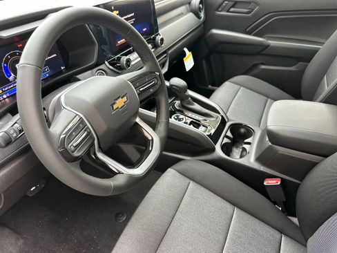 Used 2026 Chevrolet Colorado W/T w/ WT Custom Package AWD/4WD image 10