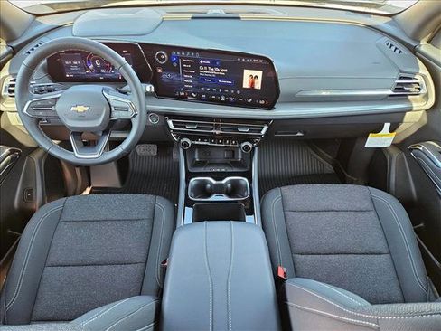 New 2026 Chevrolet Traverse LT w/ LPO, Floor Liner Package image 19