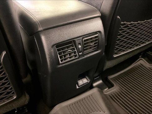Used 2023 Toyota 4Runner Limited AWD/4WD image 9