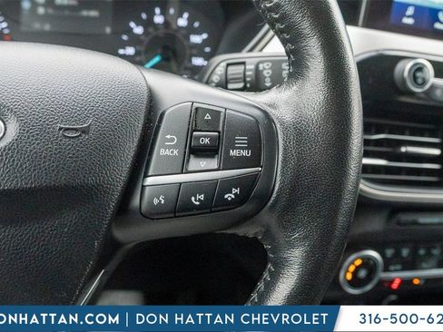 Used 2020 Ford Escape SEL image 11