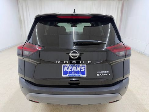 Used 2023 Nissan Rogue SV AWD/4WD image 4