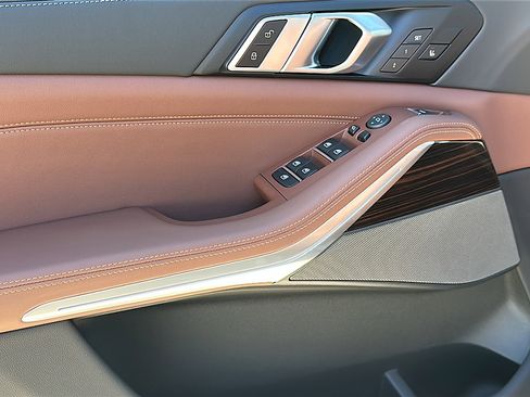 New 2026 BMW X5 sDrive40i w/ Climate Comfort Package image 13