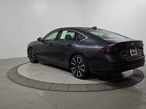 Used 2023 Honda Accord Touring image 3