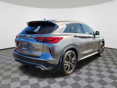 Used 2021 INFINITI QX50 Luxe w/ Appearance Package AWD/4WD image 4