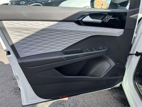 Certified 2022 Volkswagen Taos S w/ IQ Drive S Package image 15