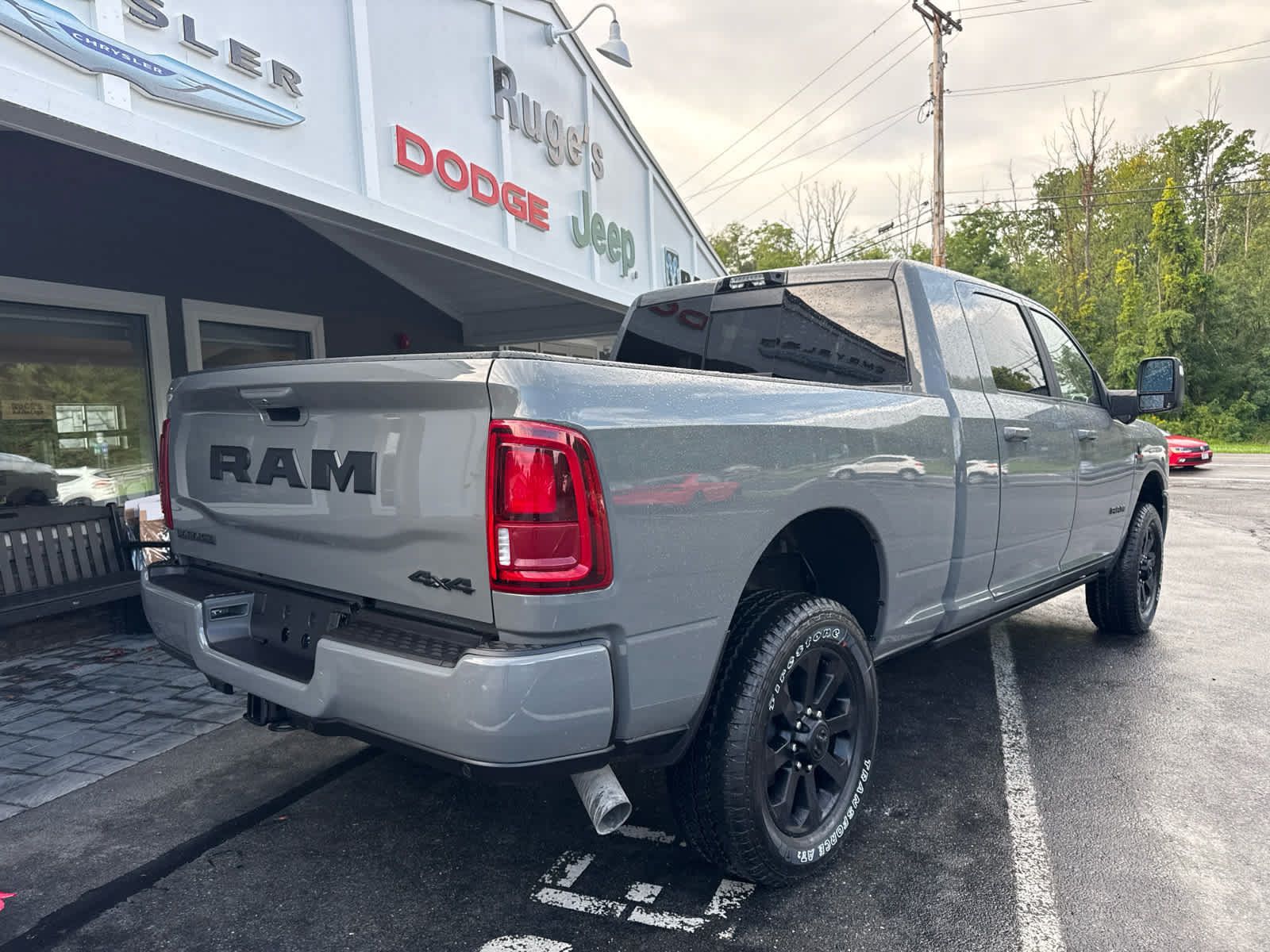 New 2026 RAM 2500 Laramie AWD/4WD image 3