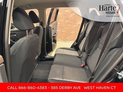 Certified 2023 Nissan Rogue SV image 21