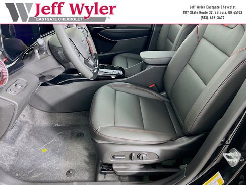 New 2026 Chevrolet Trax RS FWD image 3