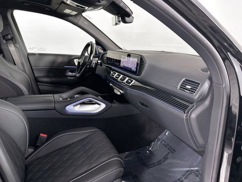 New 2026 Mercedes-Benz Maybach GLS 600 4MATIC image 32