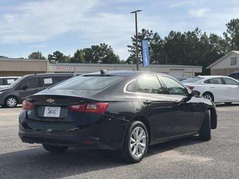 Used 2025 Chevrolet Malibu LT FWD image 7