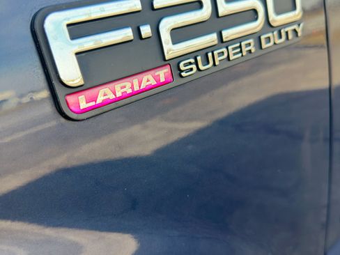Used 2004 Ford F250 Lariat image 6
