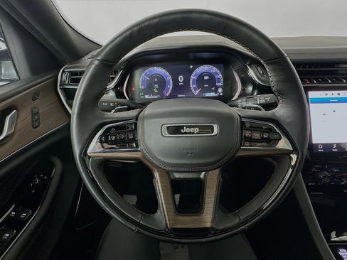 Used 2023 Jeep Grand Cherokee L Summit w/ Advanced Protech Group IV image 11