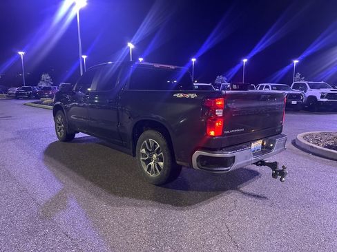 Used 2024 Chevrolet Silverado 1500 LT image 7