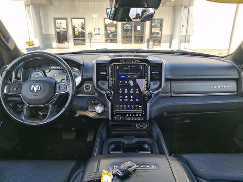 Used 2020 RAM 1500 Limited AWD/4WD image 9