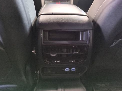 Used 2023 Jeep Grand Cherokee Altitude image 32