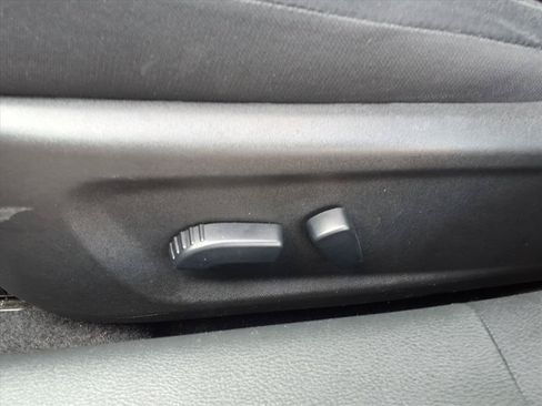 Used 2025 Nissan Altima 2.5 SV FWD image 24