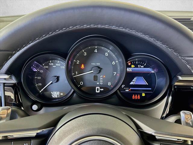 Certified 2026 Porsche Macan Turbo AWD/4WD image 15