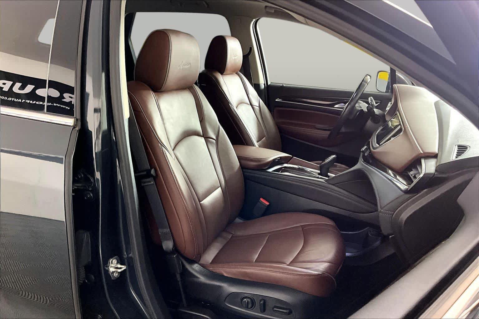 Used 2018 Buick Enclave Avenir w/ Avenir Technology Package FWD image 9